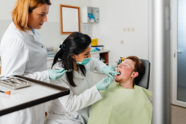 Best Emergency Tooth Extraction in Grandview, OK